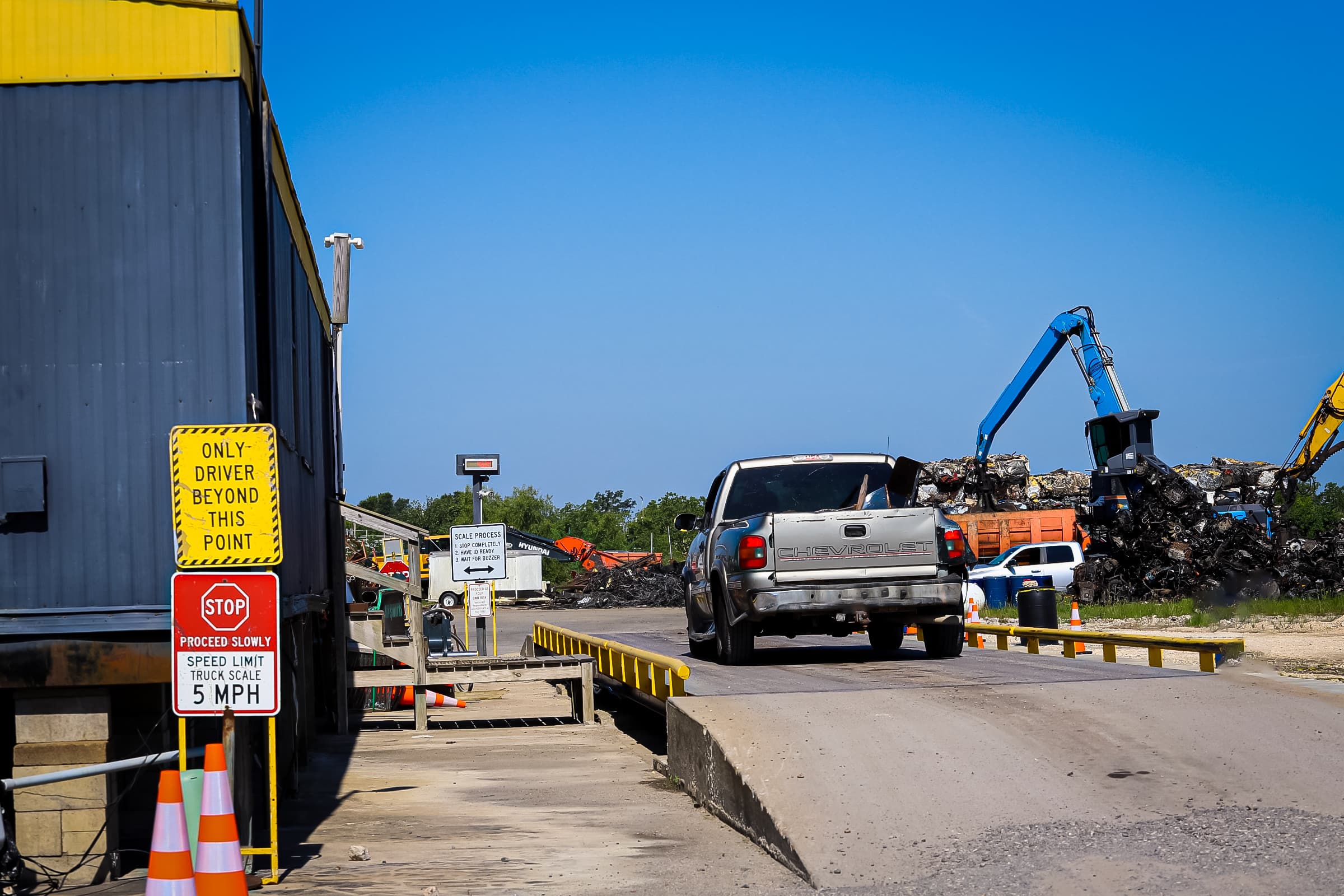 Truck scales at Port Arthur Recycling